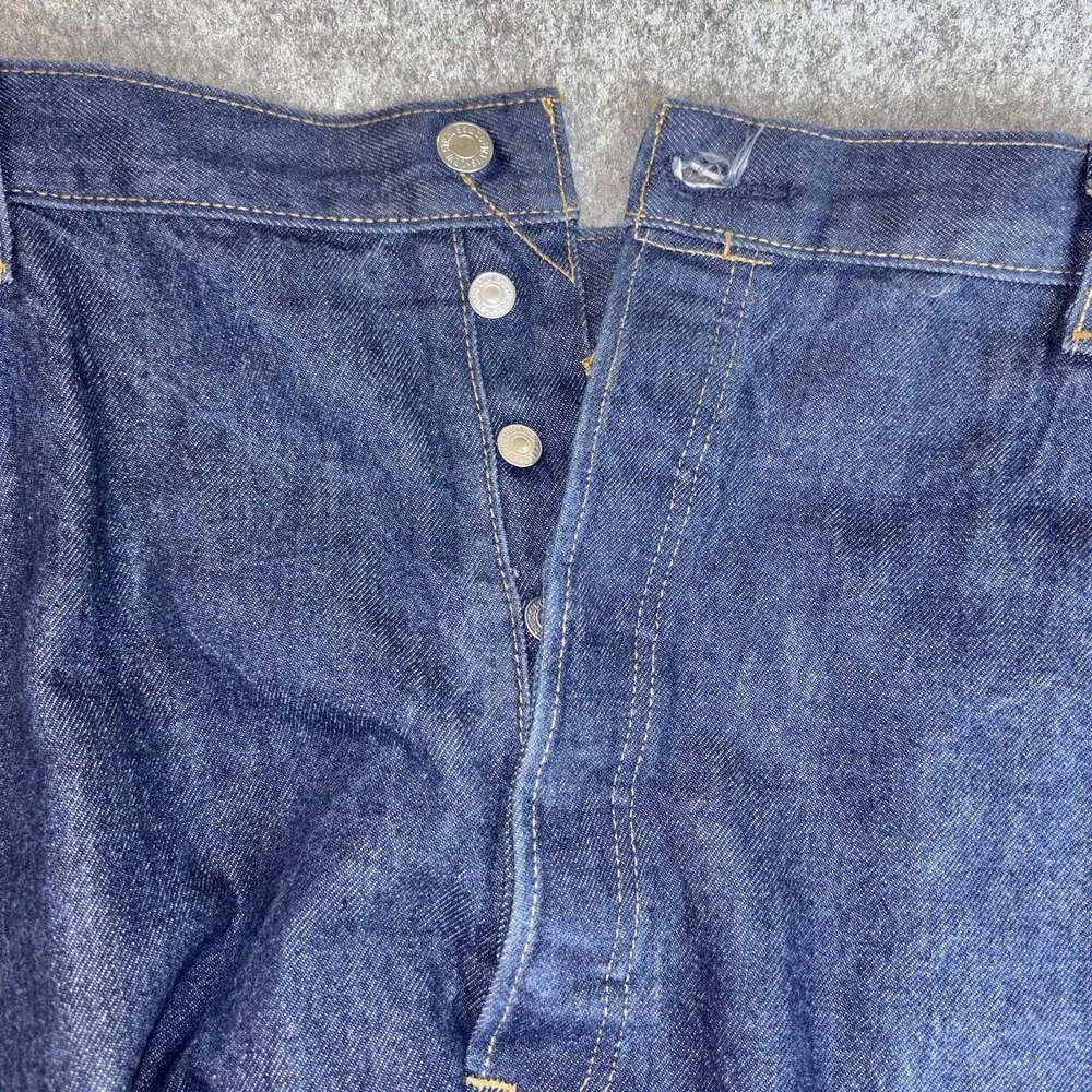 Levi Jeans 501 Mens 42x31 Straight Leg Button Fly‎ Blue Denim Original Fit